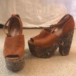 Jeffrey Campbell snake skin and suede wedges. 8M